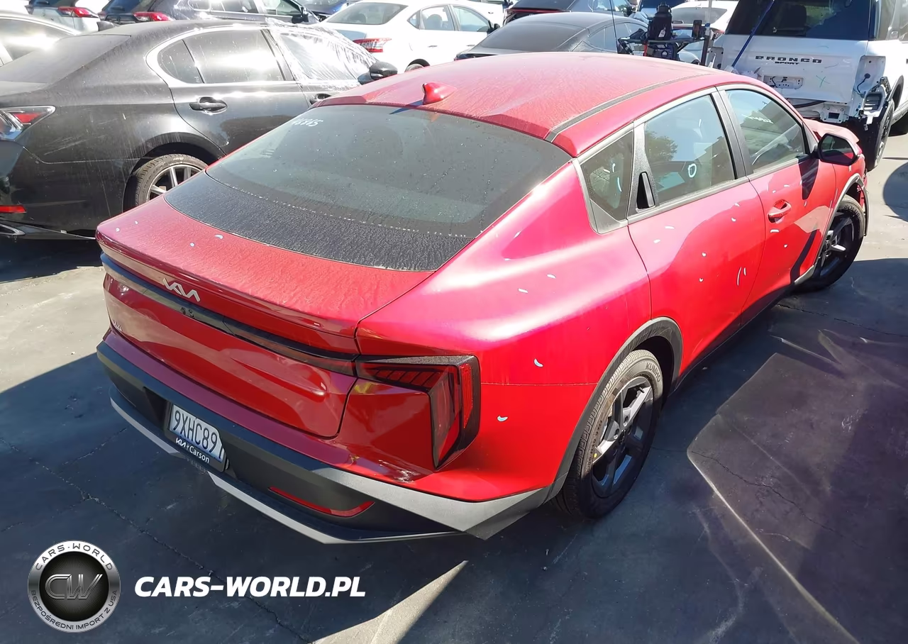2025 Kia K4 Lxs VIN:3KPFT4DE2SE253071 - 4
