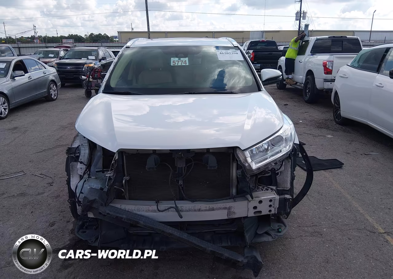 2019 Toyota Highlander Xle VIN:5TDKZRFH8KS320893 - 13