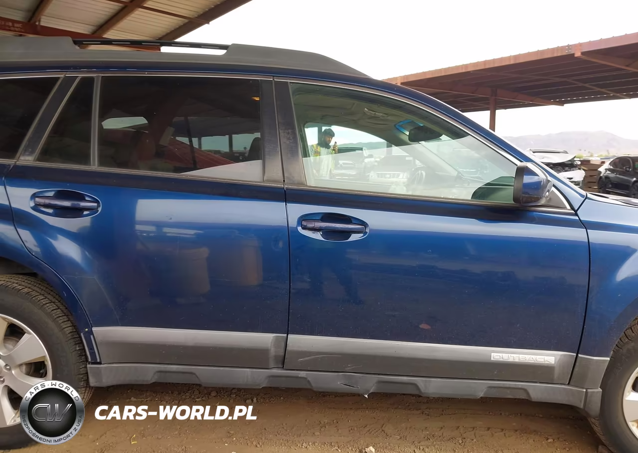 2011 Subaru Outback 2.5I Premium VIN:4S4BRBGC3B3332800 - 13