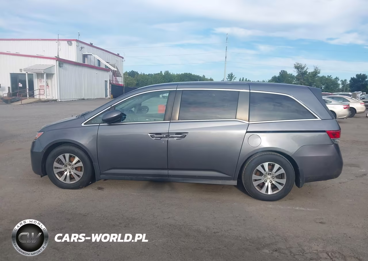 2016 Honda Odyssey Se VIN:5FNRL5H37GB128144 - 14