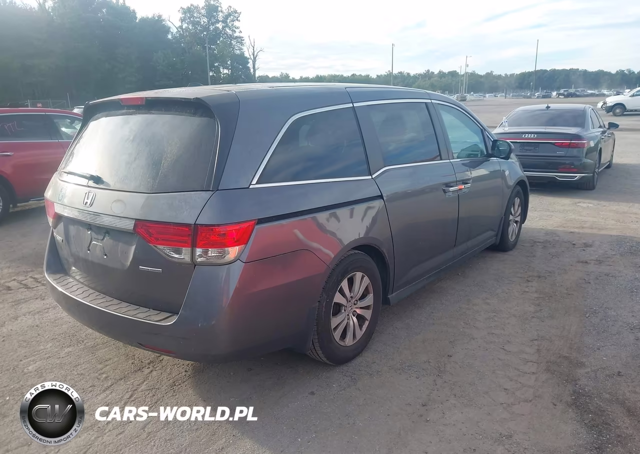 2016 Honda Odyssey Se VIN:5FNRL5H37GB128144 - 4