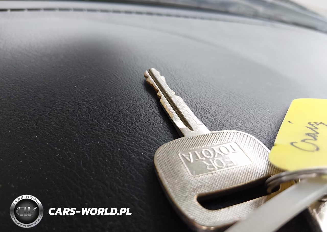 2002 Toyota Corolla S VIN:2T1BR12E92C526441 - 11