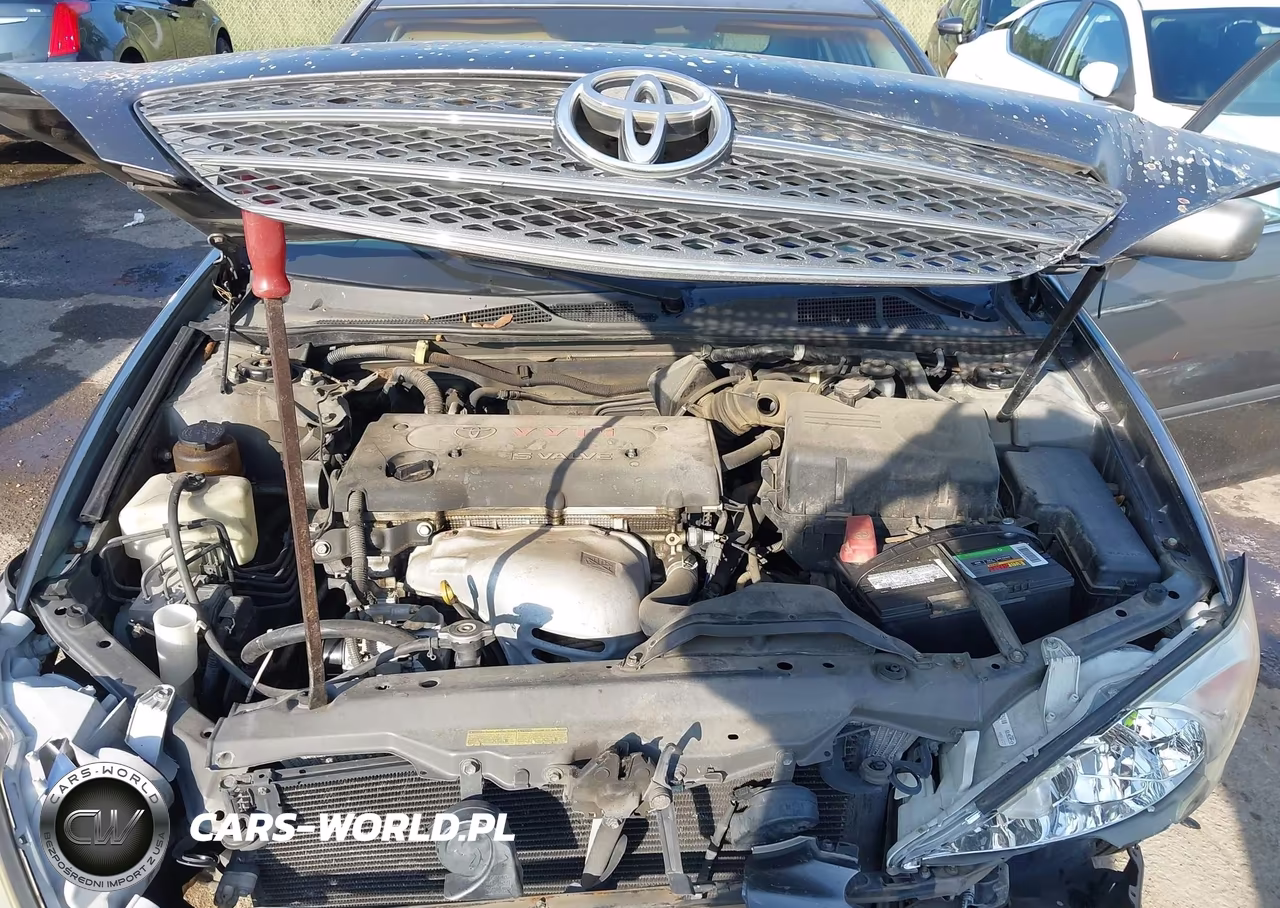 2003 Toyota Camry Le VIN:4T1BE32K83U657972 - 10