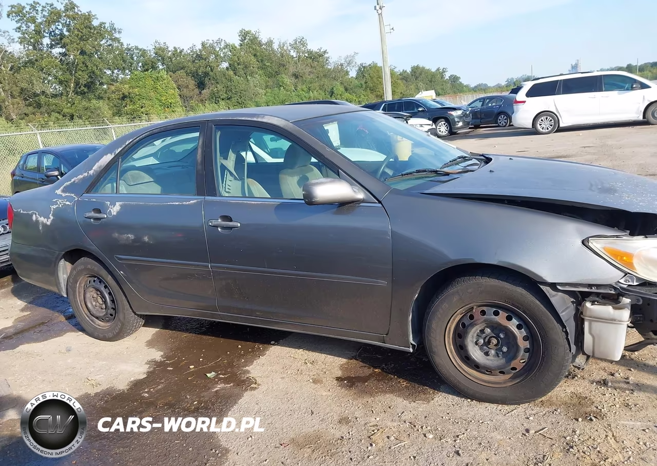 2003 Toyota Camry Le VIN:4T1BE32K83U657972 - 13