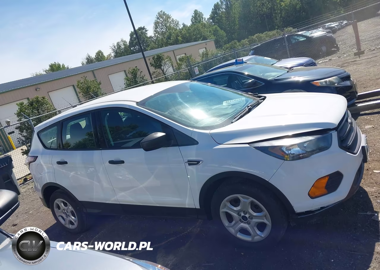 2018 Ford Escape S VIN:1FMCU0F7XJUC62880 - 14
