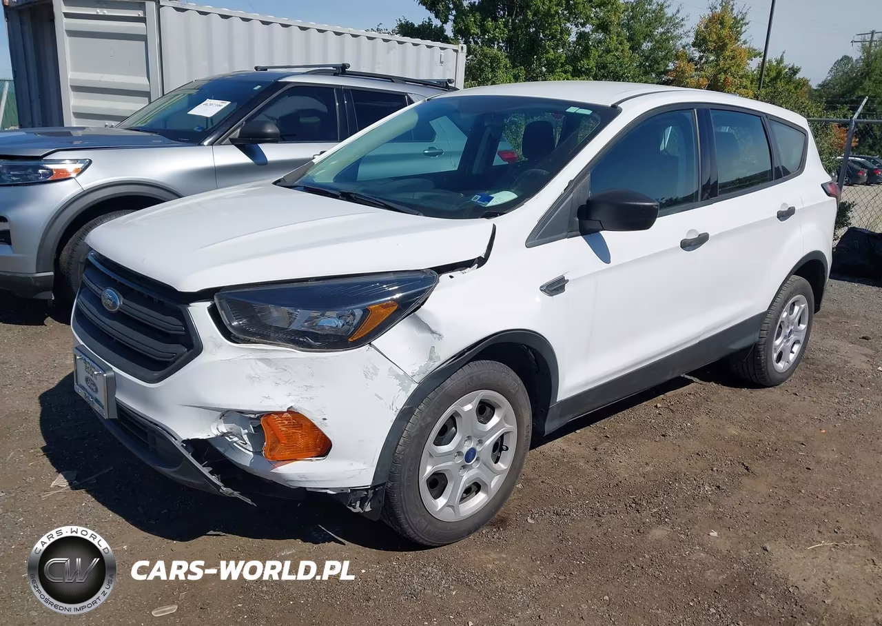2018 Ford Escape S VIN:1FMCU0F7XJUC62880 - 2