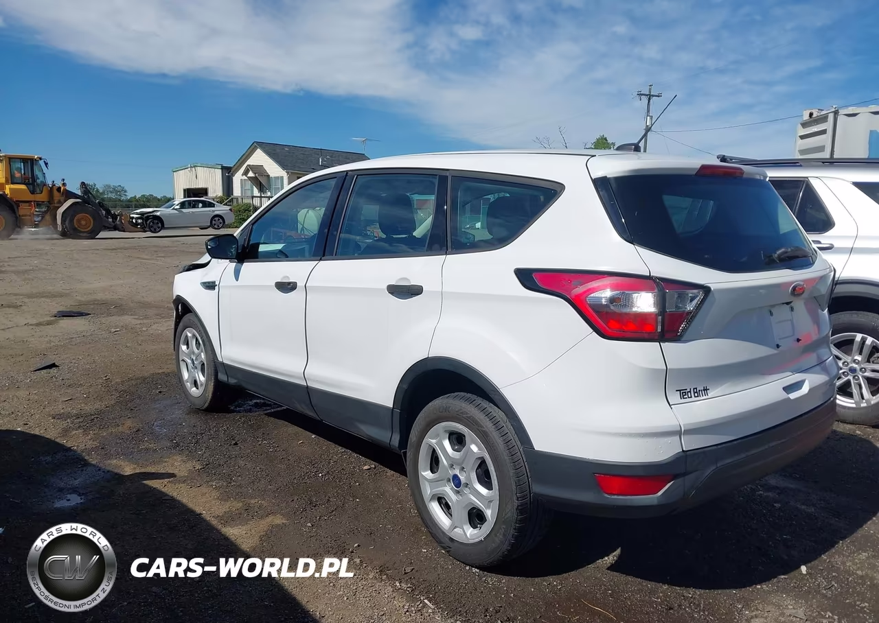 2018 Ford Escape S VIN:1FMCU0F7XJUC62880 - 3