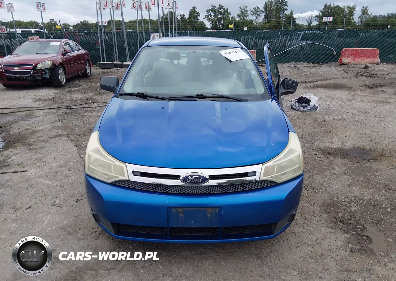 2010 Ford Focus S VIN:1FAHP3ENXAW223333 - 12