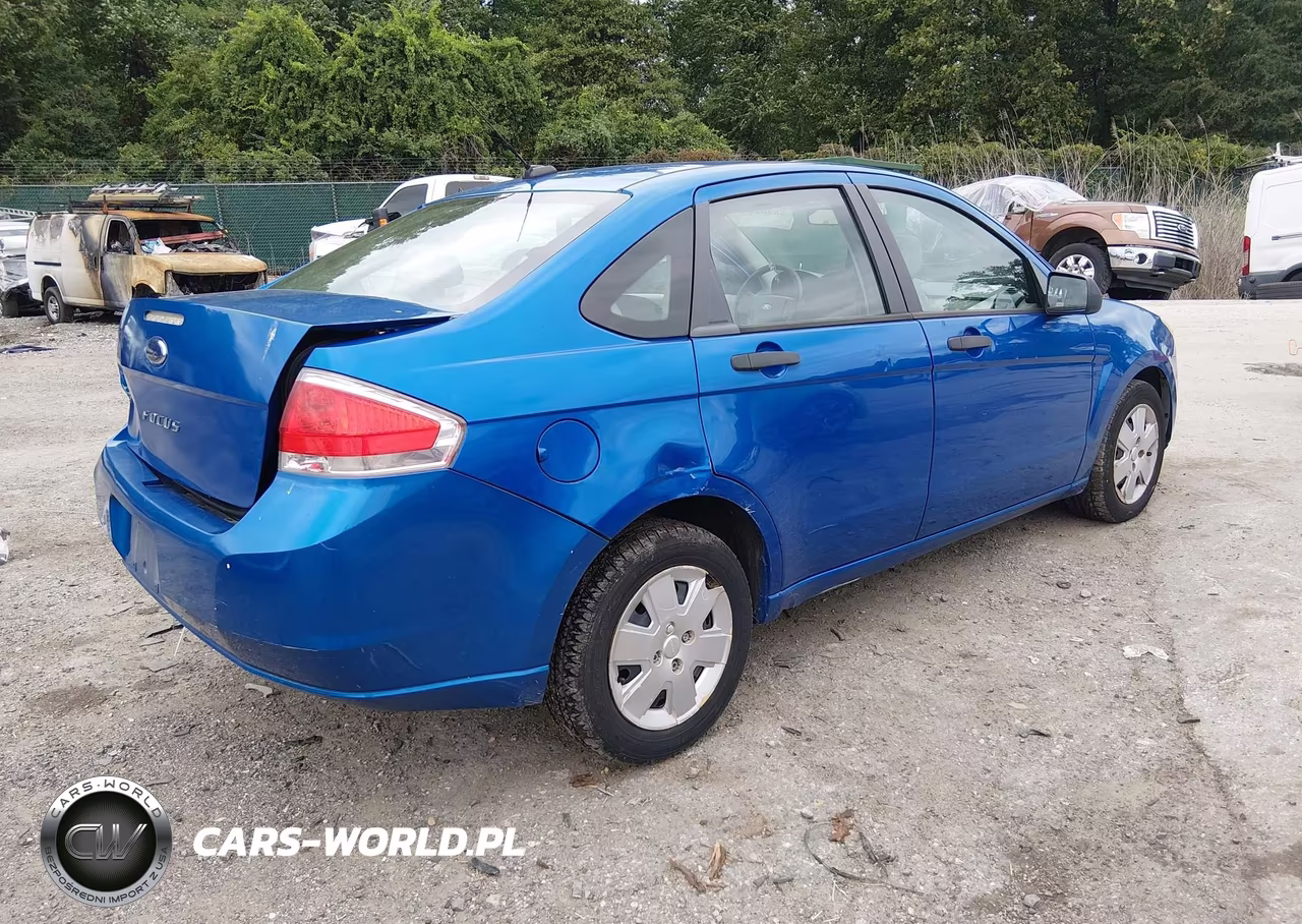 2010 Ford Focus S VIN:1FAHP3ENXAW223333 - 4