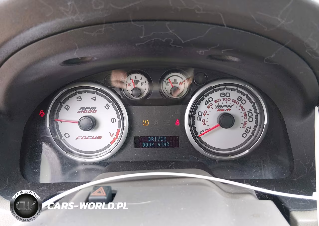 2010 Ford Focus S VIN:1FAHP3ENXAW223333 - 7