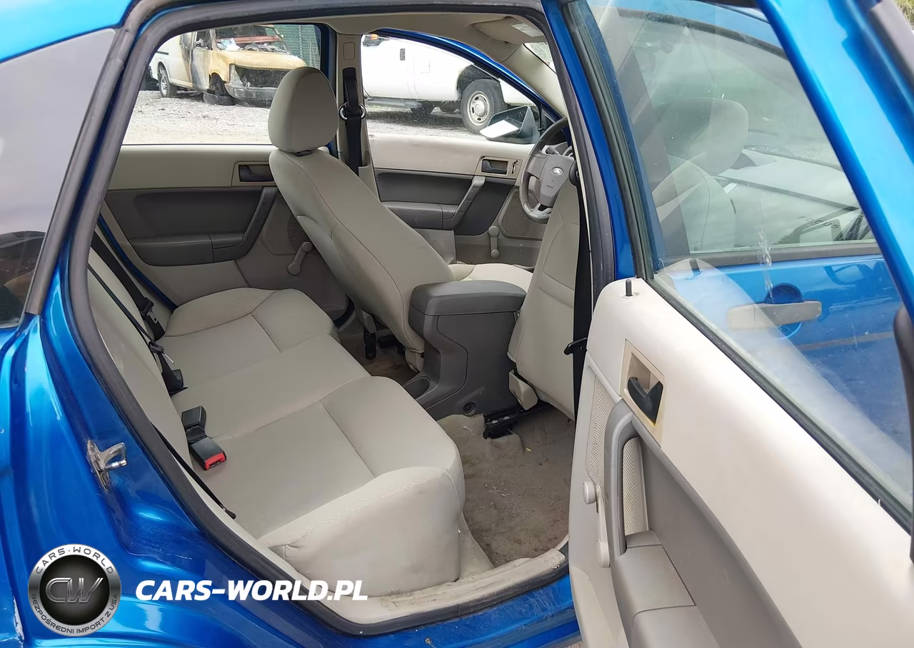 2010 Ford Focus S VIN:1FAHP3ENXAW223333 - 8