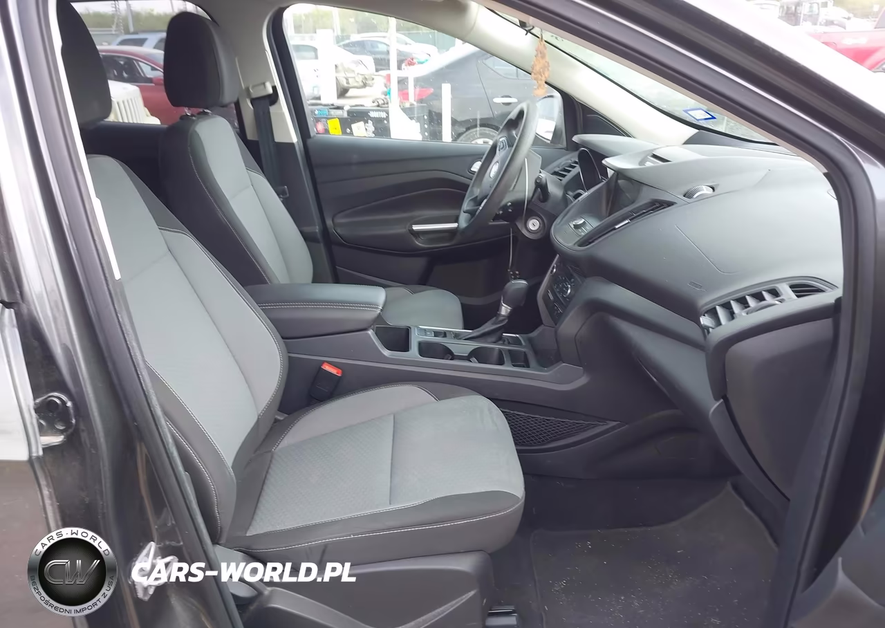 2017 Ford Escape Se VIN:1FMCU0GD7HUB12885 - 5
