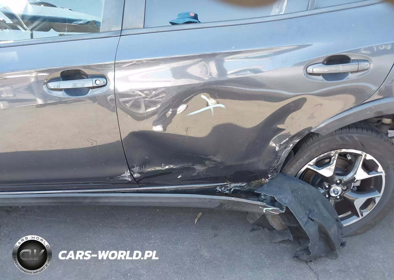 2018 Subaru Crosstrek 2.0I Premium VIN:JF2GTABC5JH225683 - 17