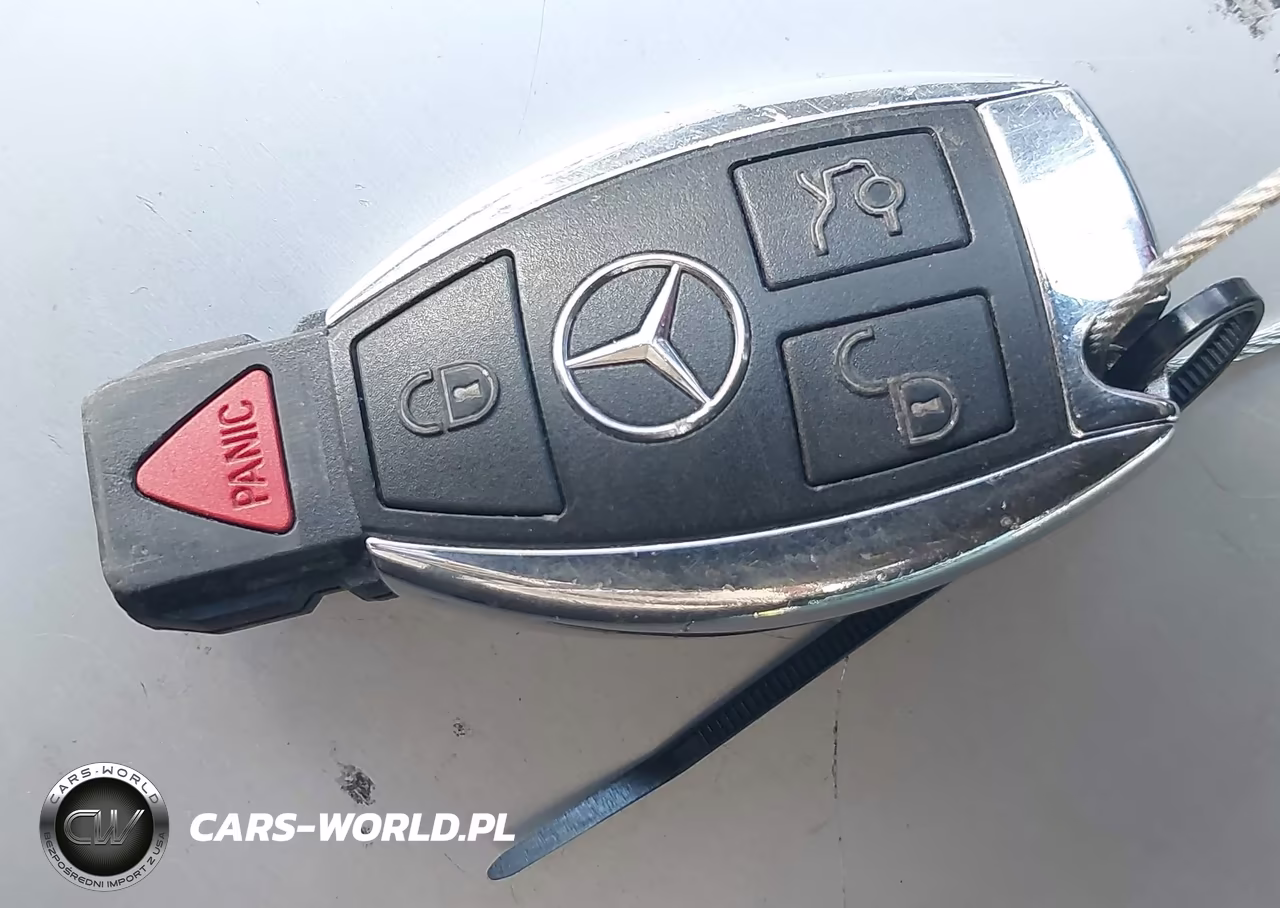 MERCEDES-BENZ C 250 VIN:WDDGF4HB5CR236661 - 11
