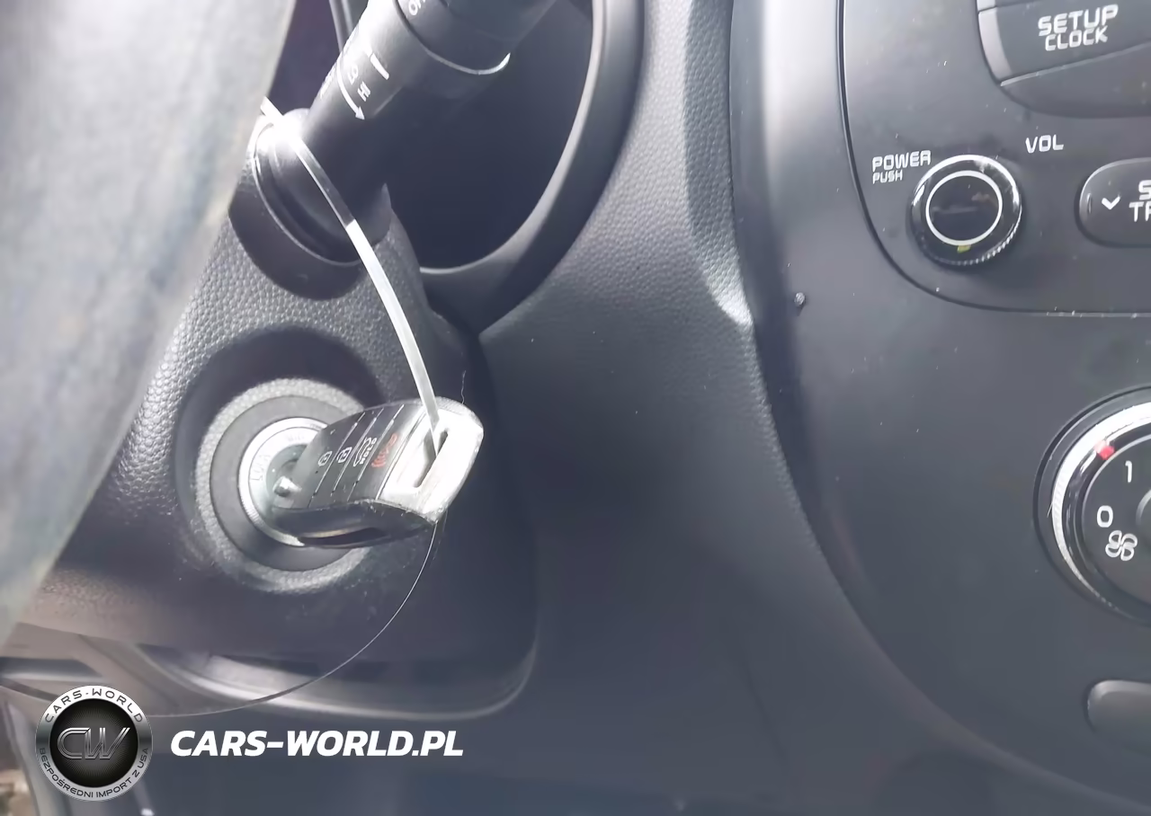 2016 Kia Soul VIN:KNDJN2A26G7270806 - 11