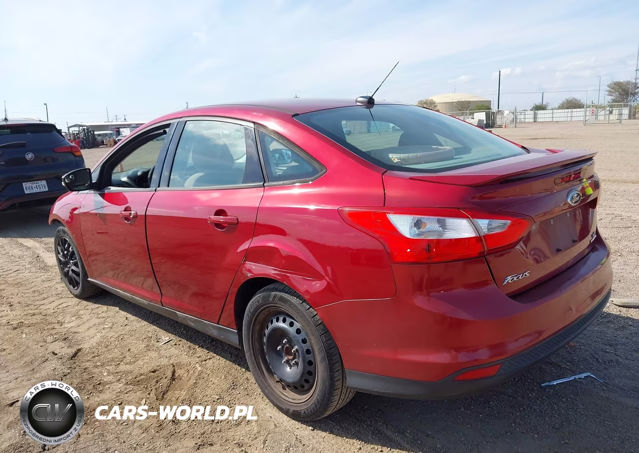 2013 Ford Focus Se VIN:1FADP3F24DL352497 - 3