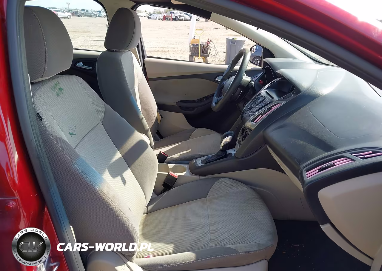 2013 Ford Focus Se VIN:1FADP3F24DL352497 - 5