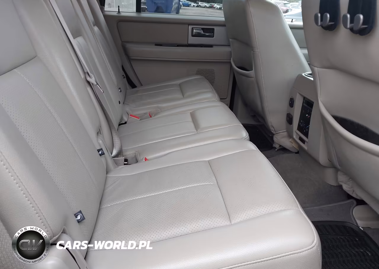 2013 Ford Expedition Limited VIN:1FMJU2A5XDEF45979 - 8