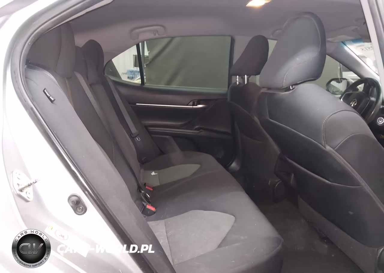 2018 Toyota Camry Le VIN:4T1B11HK0JU574993 - 8