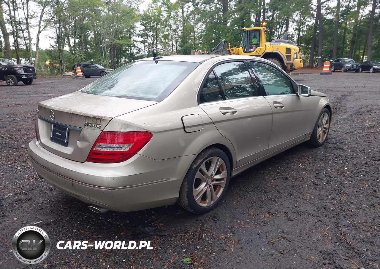 2012 Mercedes-Benz C 300 C 300 Luxury-Sport 4Matic VIN:WDDGF8BB5CA650439 - 4