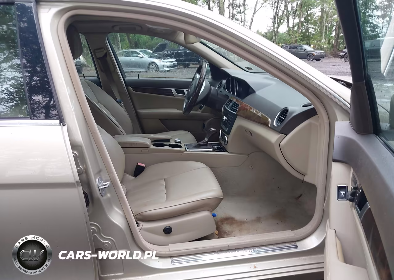 2012 Mercedes-Benz C 300 C 300 Luxury-Sport 4Matic VIN:WDDGF8BB5CA650439 - 5
