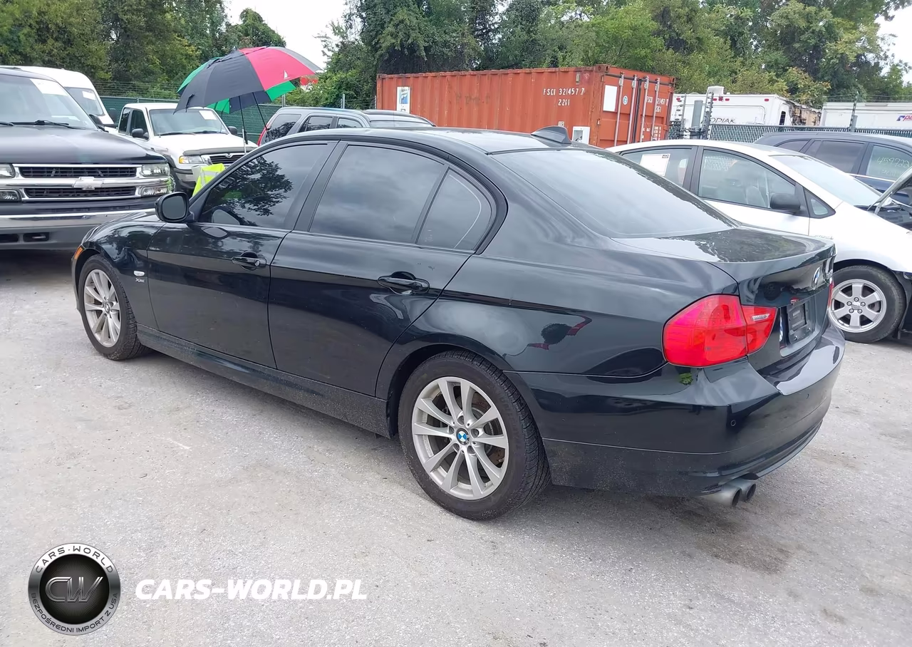 2010 BMW 328I xDrive VIN:WBAPK5C55AA646866 - 3
