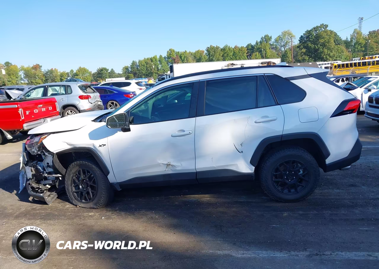 2023 Toyota Rav4 Xle VIN:2T3W1RFV0PC240588 - 14