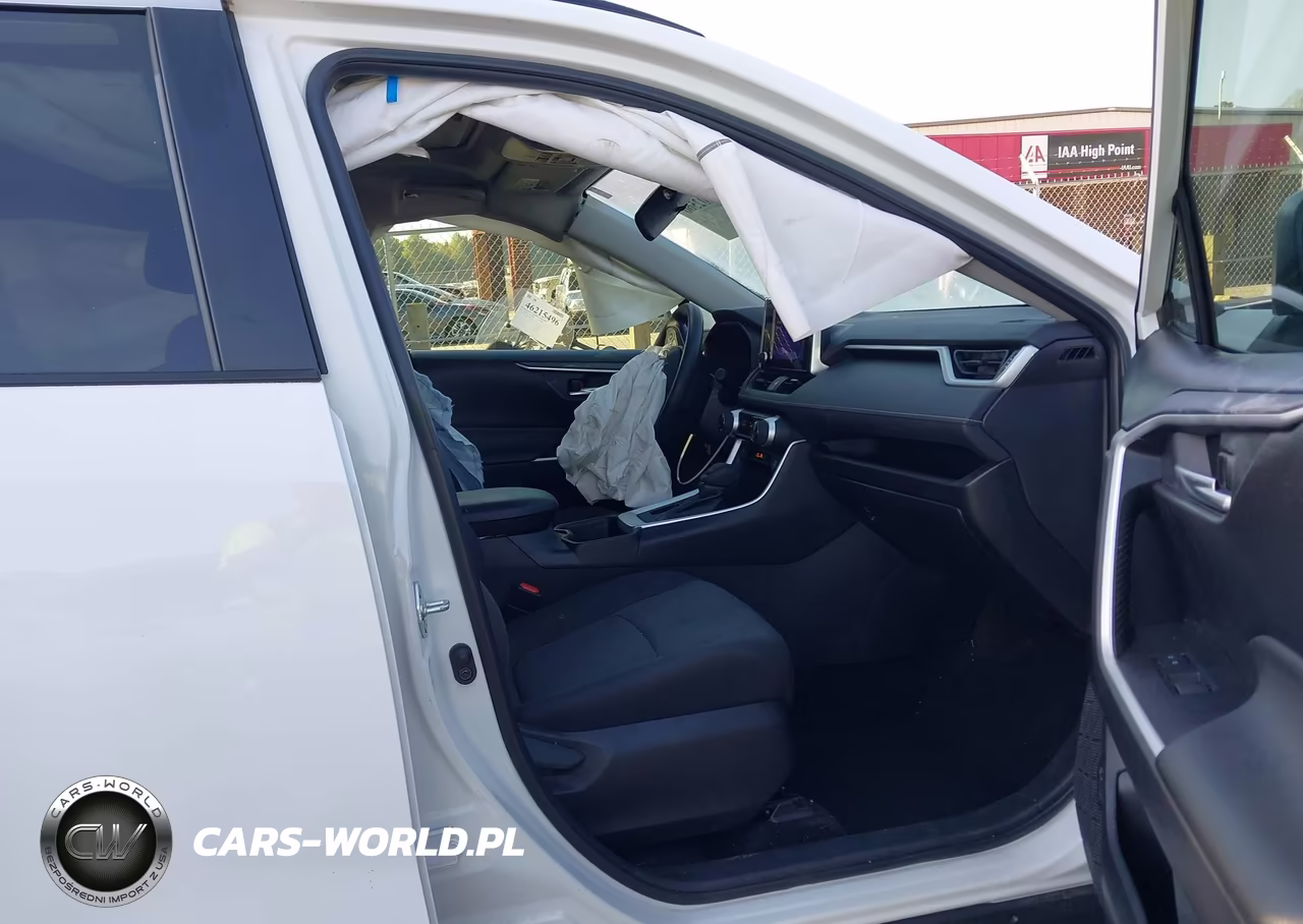 2023 Toyota Rav4 Xle VIN:2T3W1RFV0PC240588 - 5