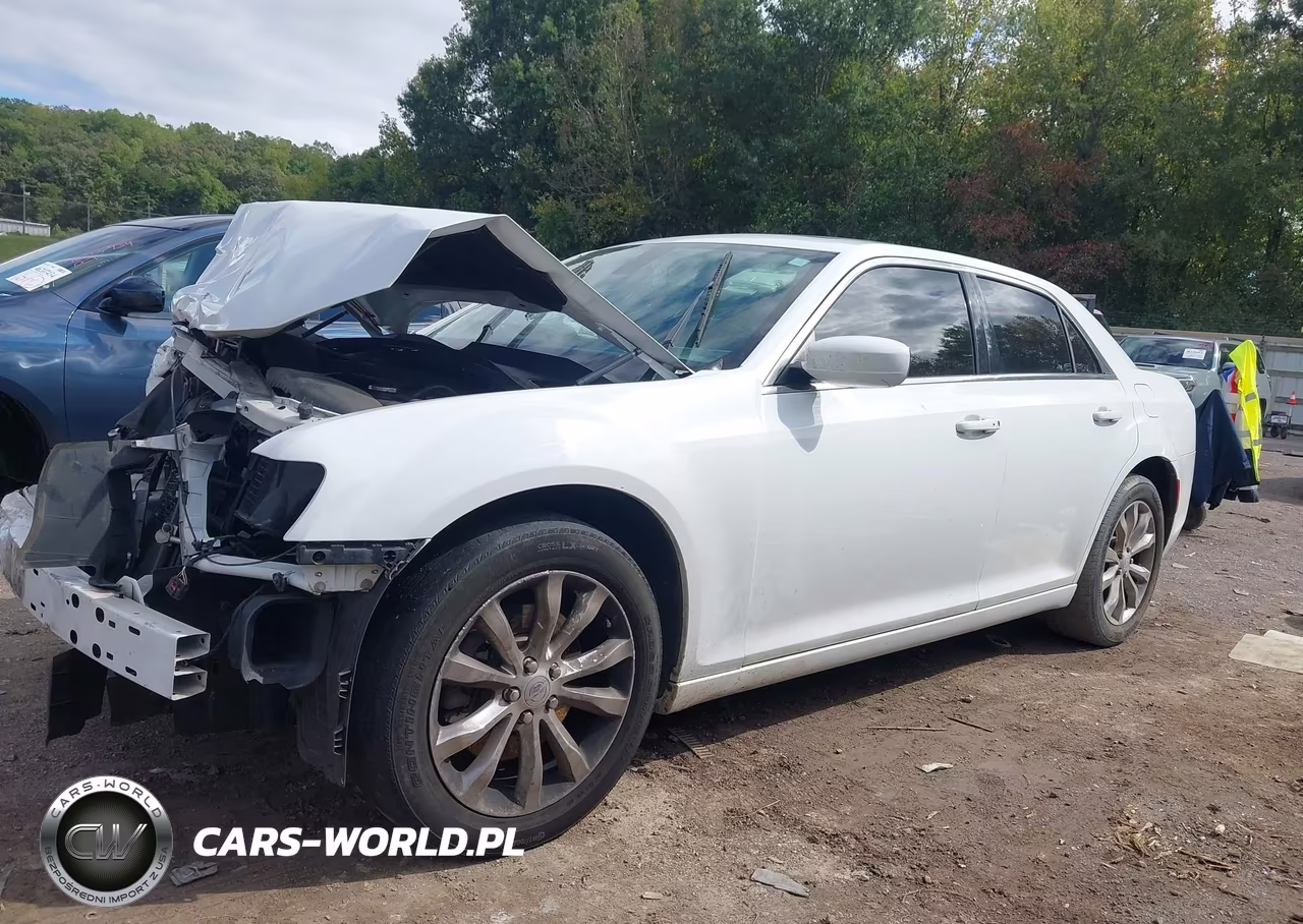 2016 Chrysler 300 Anniversary Edition VIN:2C3CCARG6GH142163 - 13