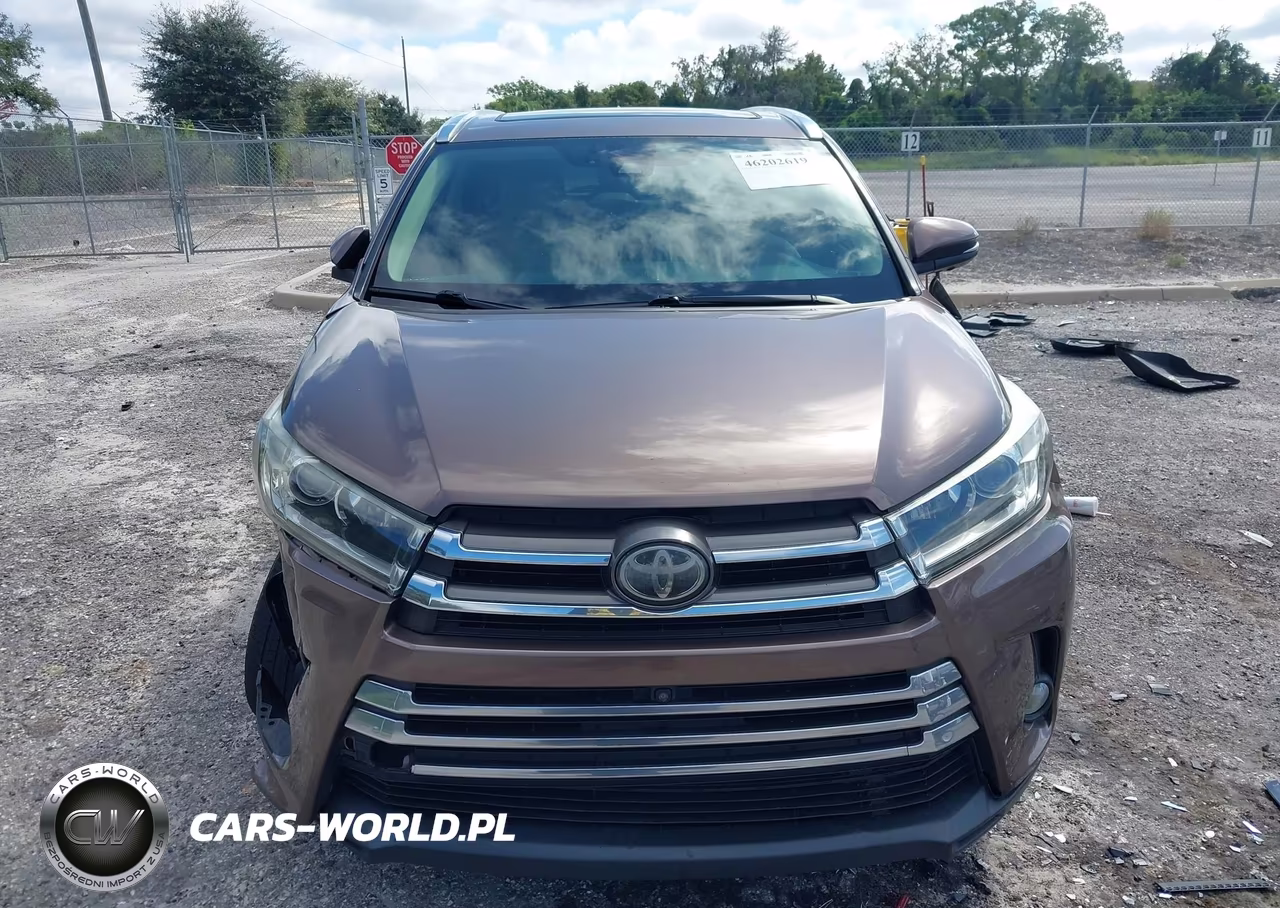2018 Toyota Highlander Limited Platinum VIN:5TDYZRFH0JS276476 - 12
