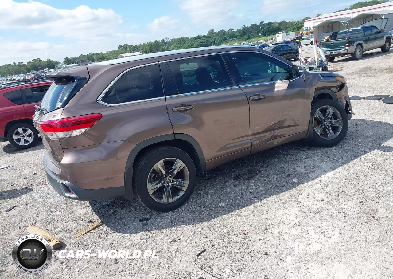 2018 Toyota Highlander Limited Platinum VIN:5TDYZRFH0JS276476 - 4