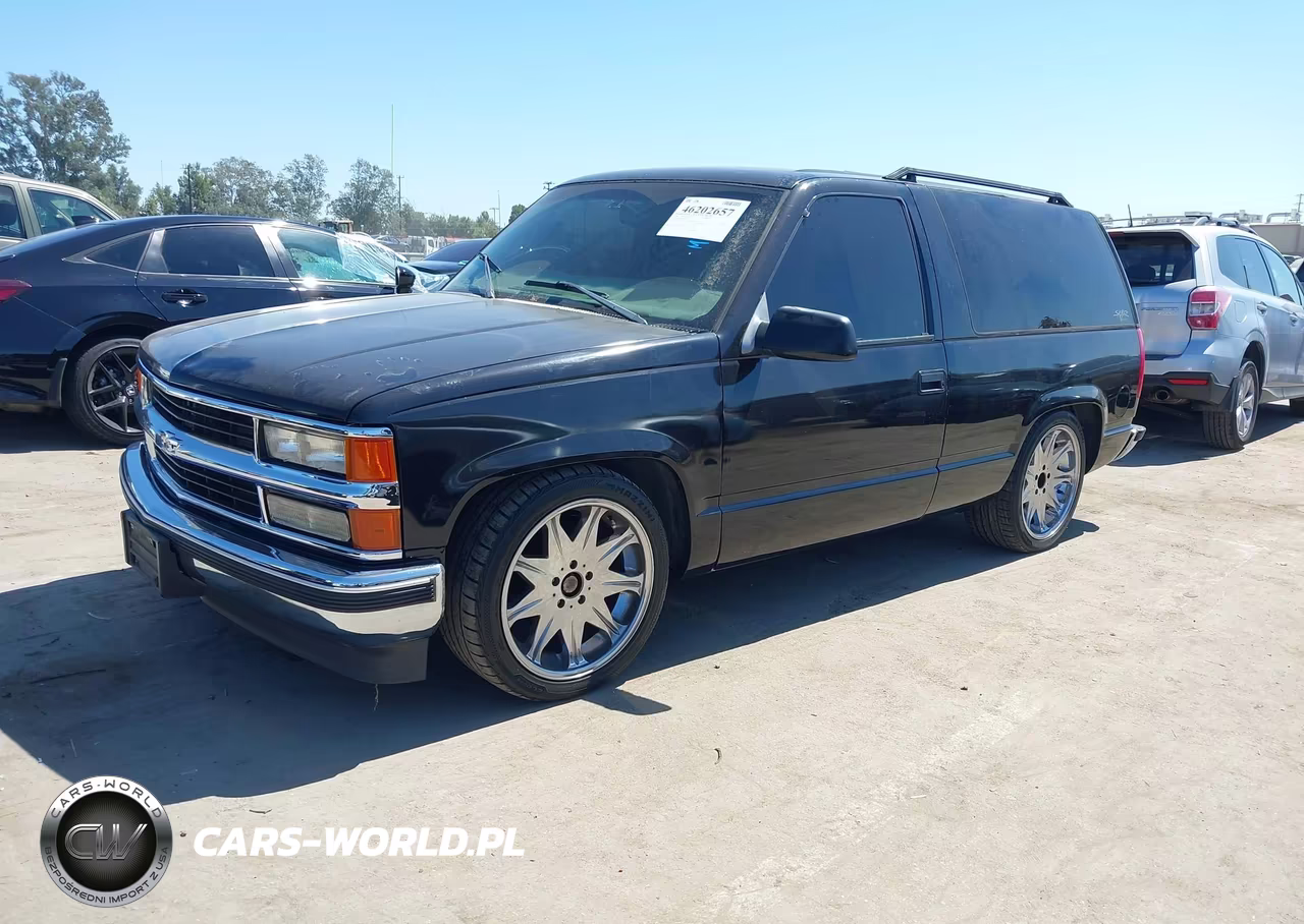 1999 Chevrolet Tahoe VIN:3GNEC18R7XG113916 - 2