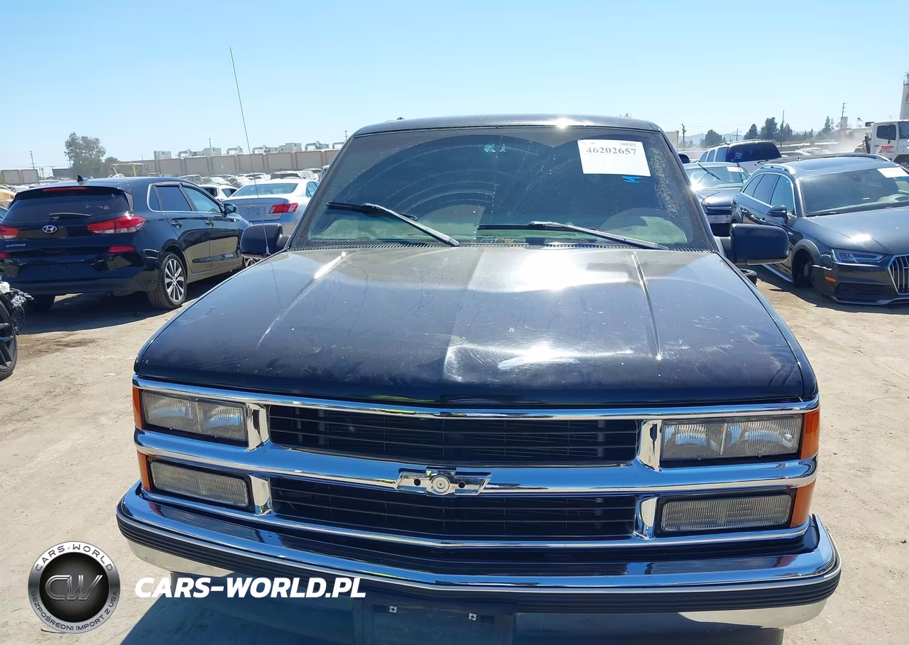 1999 Chevrolet Tahoe VIN:3GNEC18R7XG113916 - 6