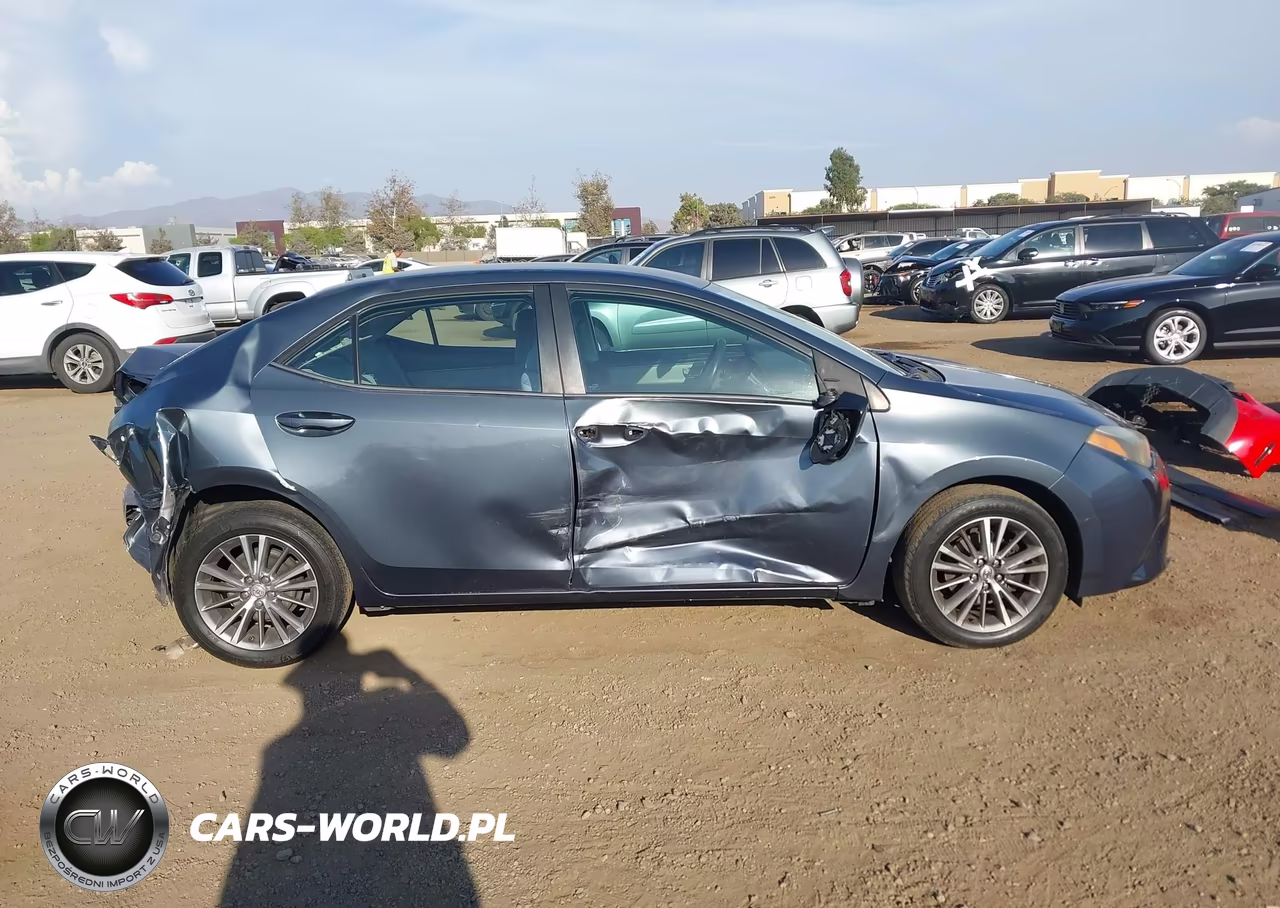 2015 Toyota Corolla Le Plus VIN:5YFBURHE3FP292582 - 13