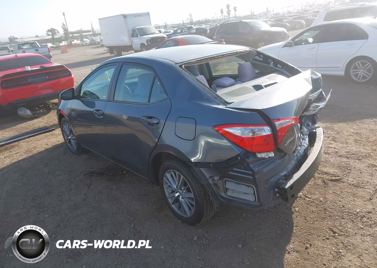 2015 Toyota Corolla Le Plus VIN:5YFBURHE3FP292582 - 3