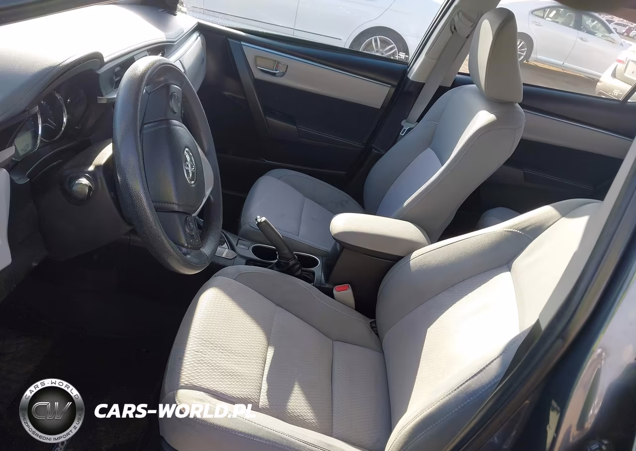 2015 Toyota Corolla Le Plus VIN:5YFBURHE3FP292582 - 5