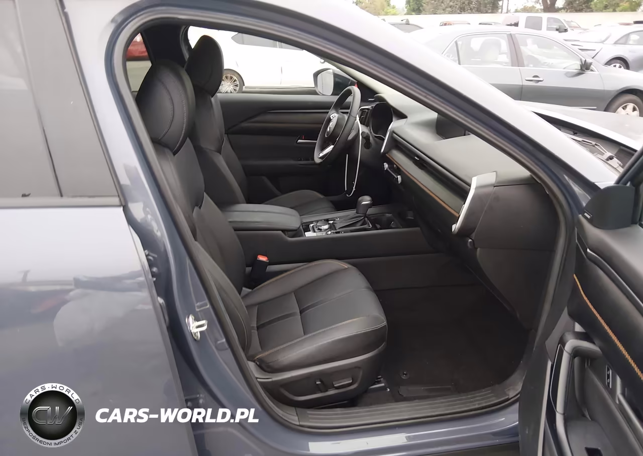 2026 Mazda Cx-50 Hybrid Premium VIN:7MMVAADW1TN155722 - 5