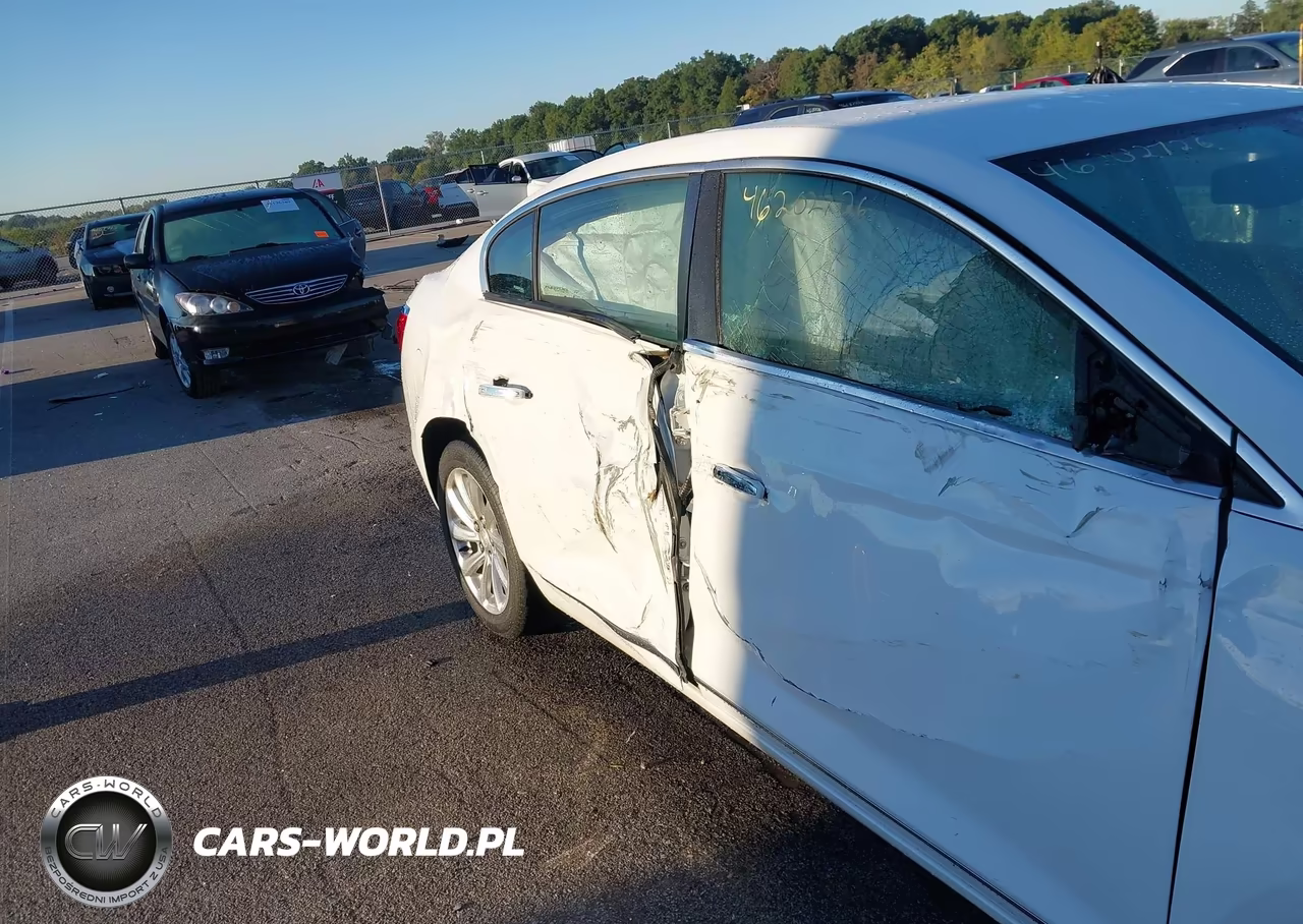 2015 Buick Lacrosse Leather VIN:1G4GB5G37FF197725 - 6
