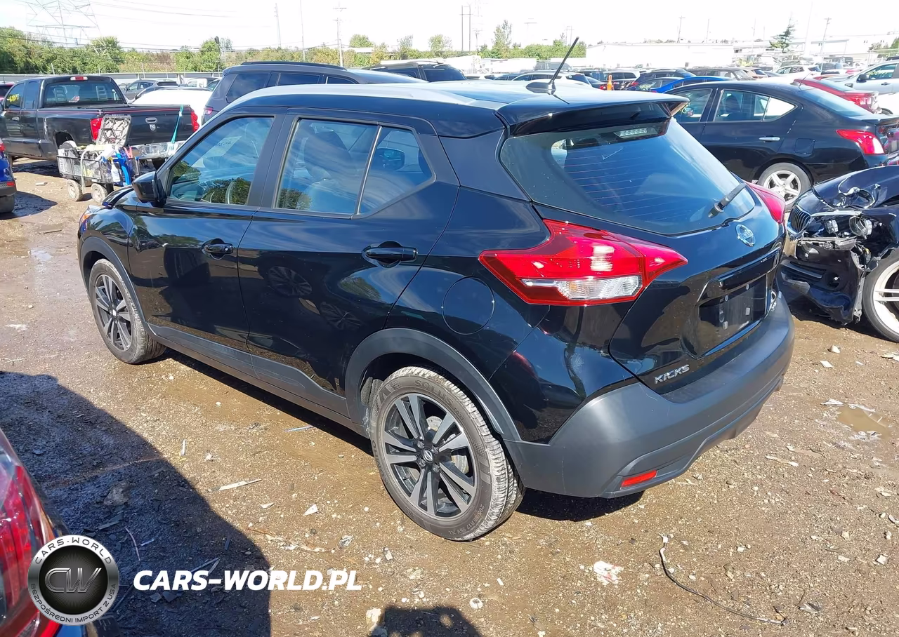2018 Nissan Kicks Sv VIN:3N1CP5CUXJL534781 - 3