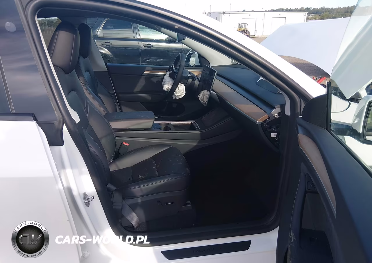 2024 Tesla Model Y Long Range Dual Motor All-Wheel Drive VIN:7SAYGDEE3RA262202 - 5