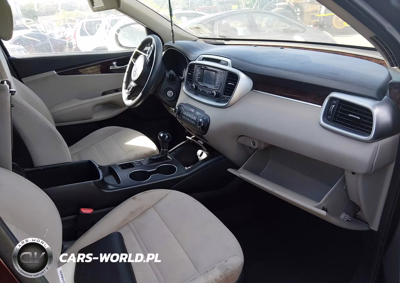 2017 Kia Sorento 3.3L Lx VIN:5XYPGDA55HG282248 - 5