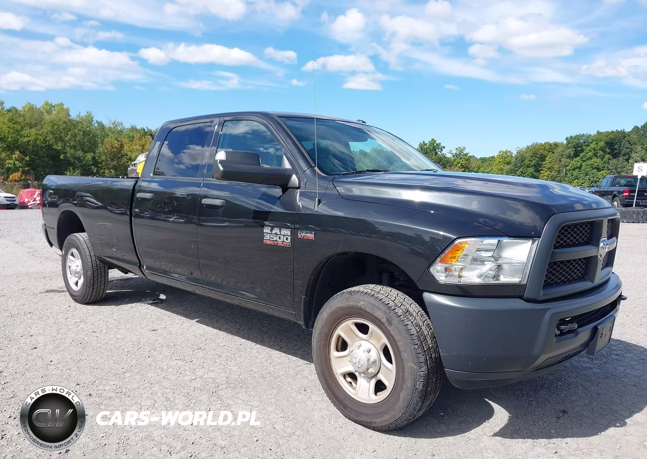 2018 Ram 3500 Tradesman VIN:3C63R3GT0JG428806 - 1