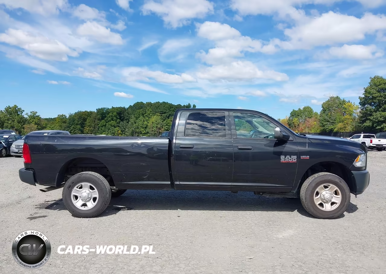 2018 Ram 3500 Tradesman VIN:3C63R3GT0JG428806 - 18