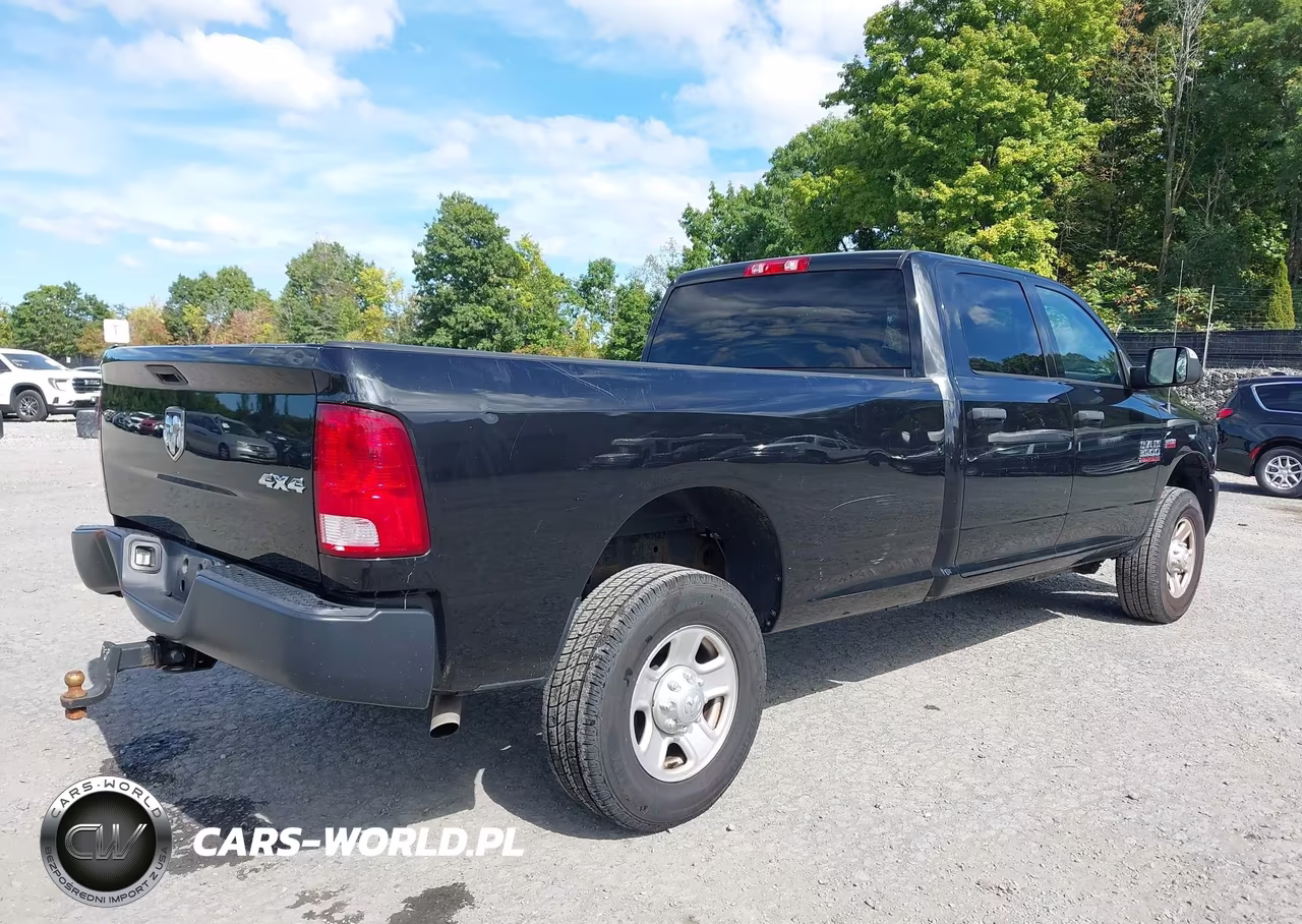 2018 Ram 3500 Tradesman VIN:3C63R3GT0JG428806 - 4
