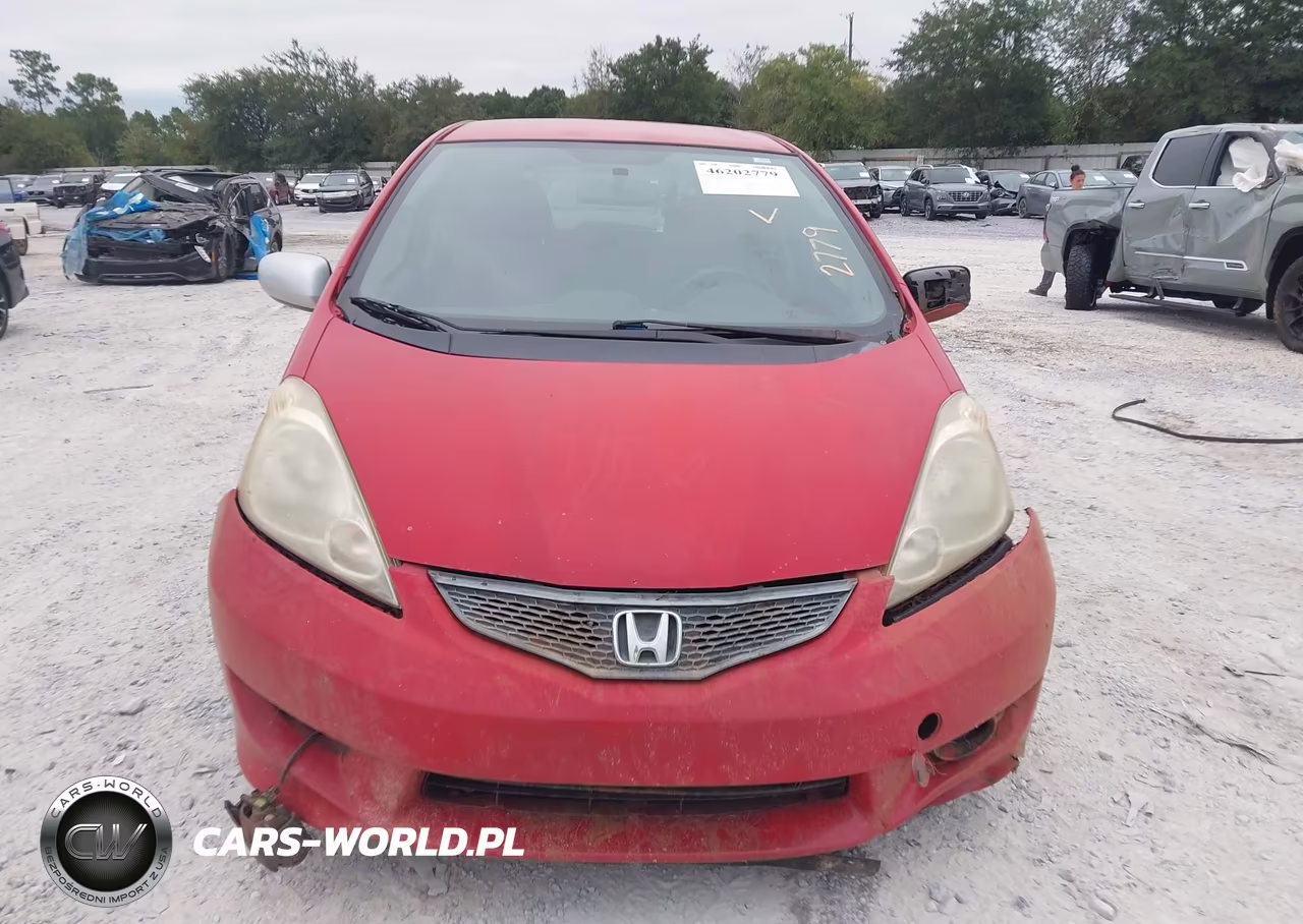 2009 Honda Fit Sport VIN:JHMGE884X9S047039 - 12