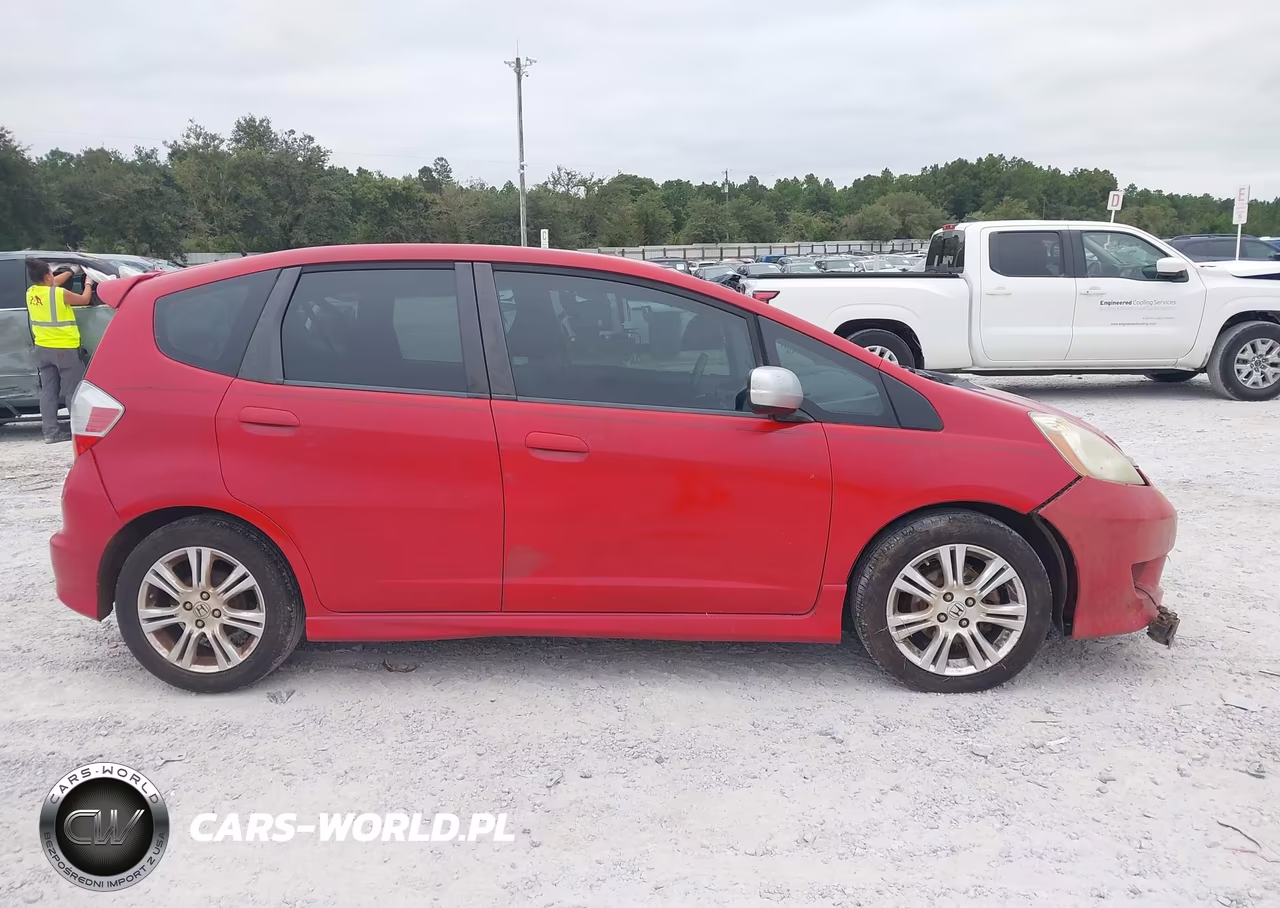 2009 Honda Fit Sport VIN:JHMGE884X9S047039 - 13
