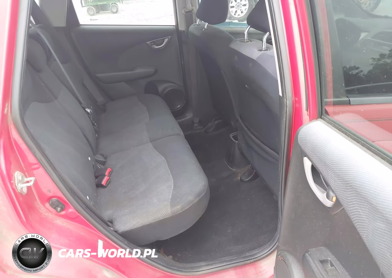 2009 Honda Fit Sport VIN:JHMGE884X9S047039 - 8