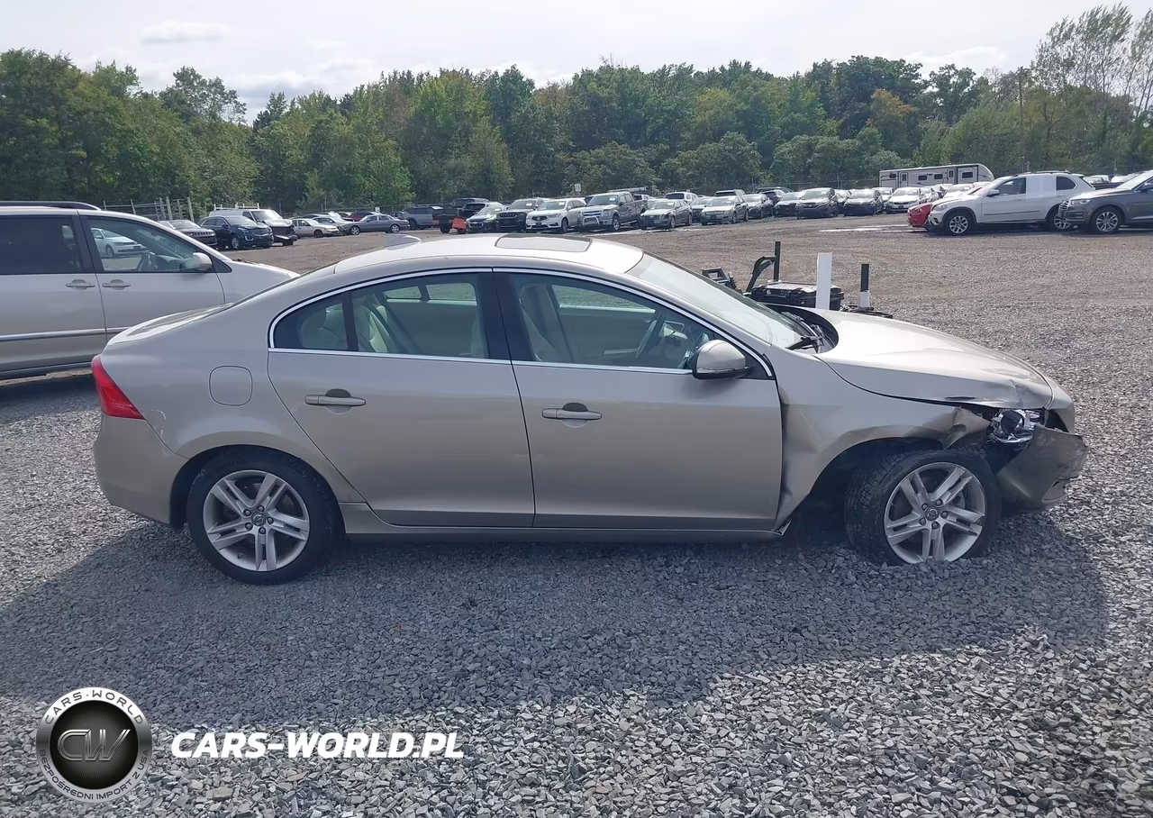 2015 Volvo S60 T5 Drive-E Premier VIN:YV126MFK9F2337216 - 13
