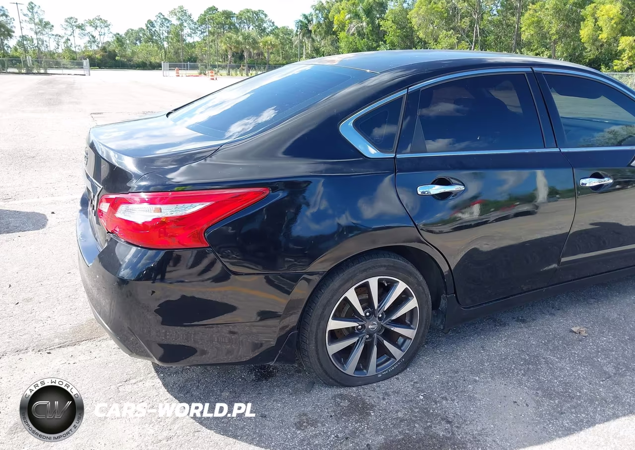 2016 Nissan Altima 2.5 S VIN:1N4AL3AP2GC123113 - 14