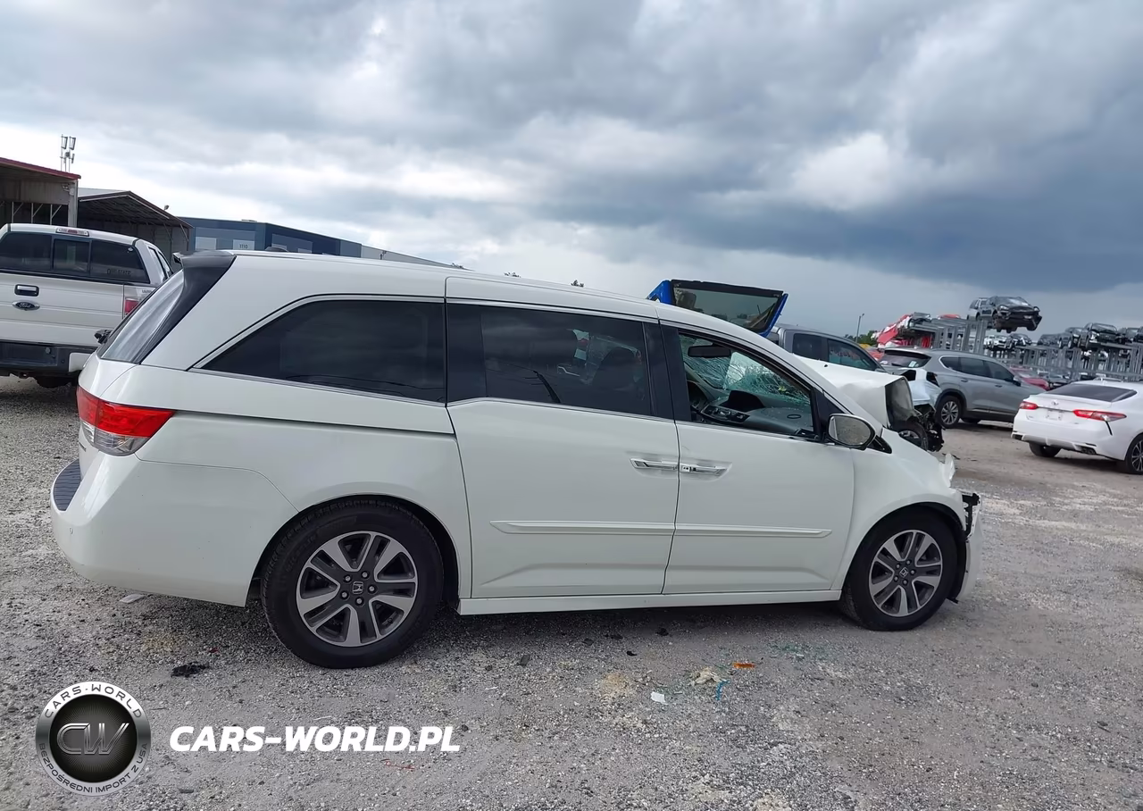 2015 Honda Odyssey Touring-Touring Elite VIN:5FNRL5H96FB090019 - 13